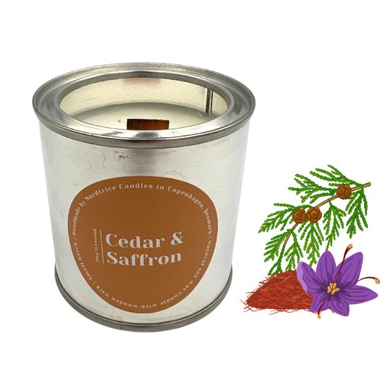 NORDTRICE "hand-made" aromātiskā sojas vaska svece +/-35h, ciedri & safrāns
