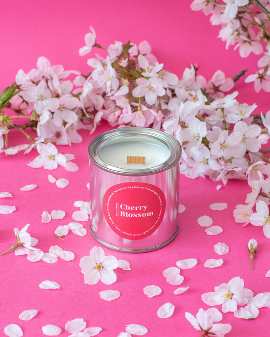 NORDTRICE "hand-made" aromātiskā sojas vaska svece +/-35h, ķiršu ziedi