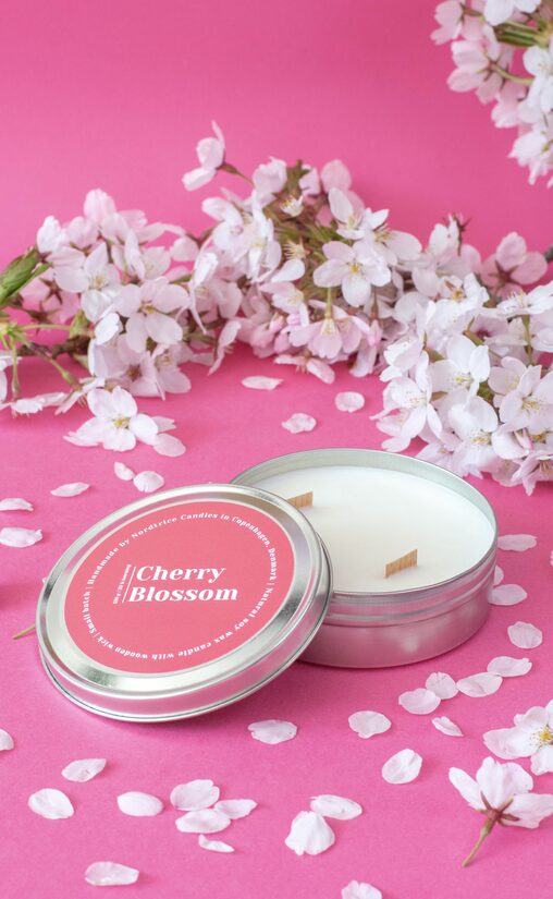 NORDTRICE "hand-made" aromātiskā sojas vaska svece +/-20h, ķiršu ziedi