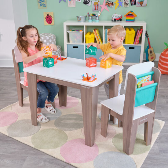 KID KRAFT koka galds ar diviem krēsliem 81x60x61cm